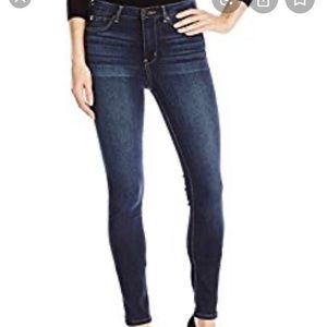 BNWT Jordache MidRise Skinny Jeans sz 6
